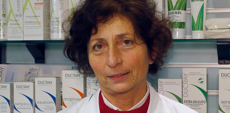 In due assaltano farmacia con pistola e coltellaccio 
