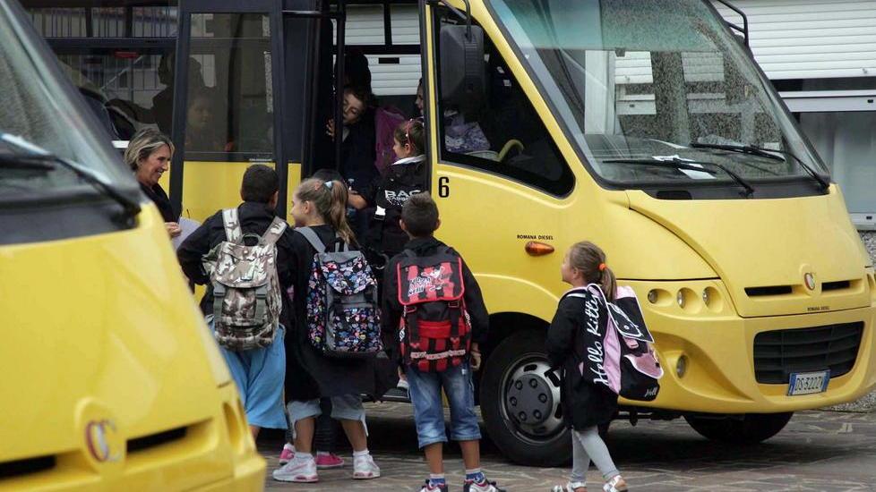 Bambini a una gita scolastica
