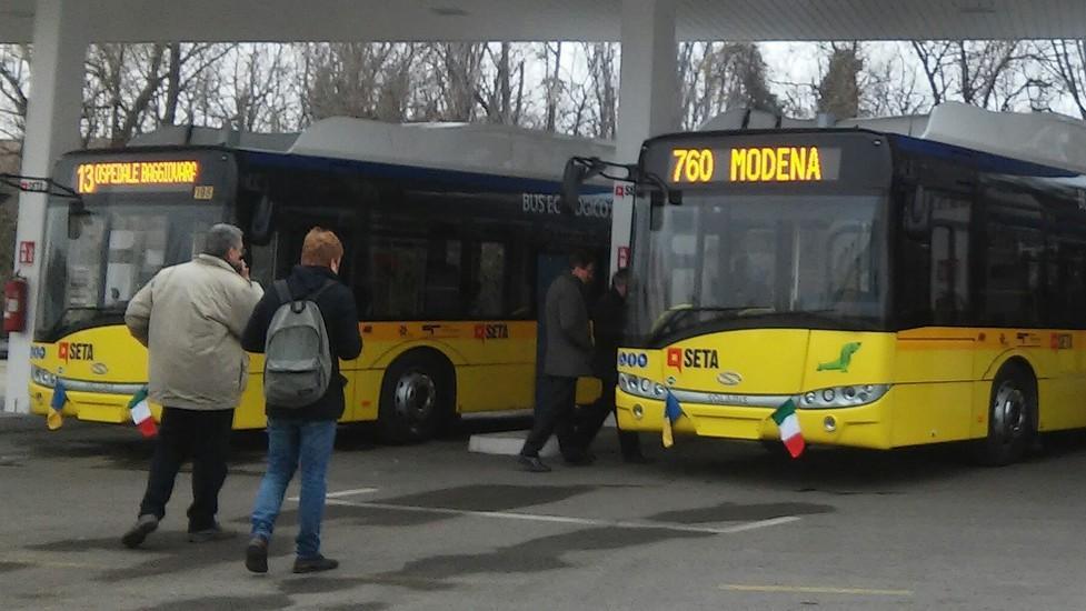 Modena, la Polstrada multa Seta: ha in circolazione autobus non a norma
