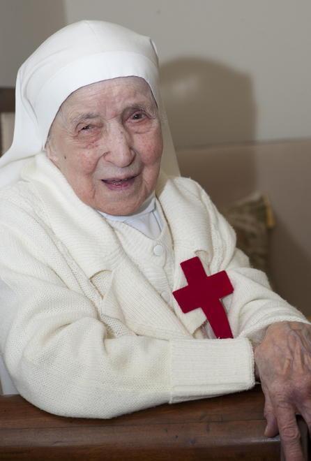 Suor Candida: "A 109 anni vi racconto la mia vita felice"