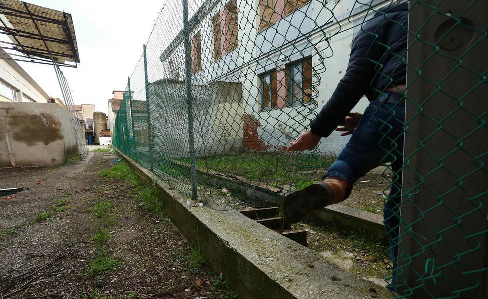 La banda delle pelli in fuga con 70.000 euro il covo nell’ex fabbrica 