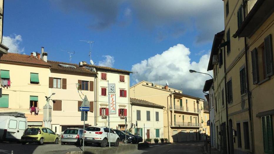 Nuovi marciapiedi al servizio dei negozi