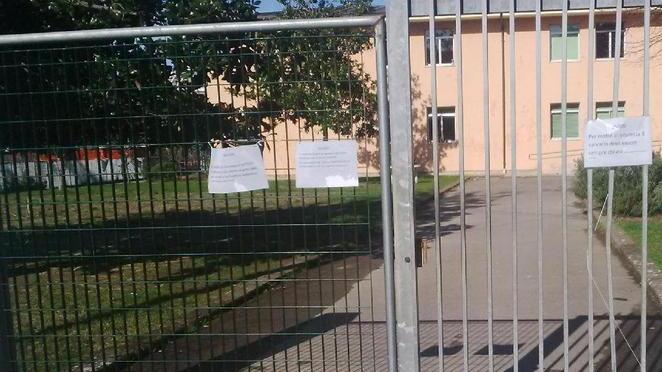 Dopo quasi 12 mesi resta insicuro l’accesso alle elementari Barsottini