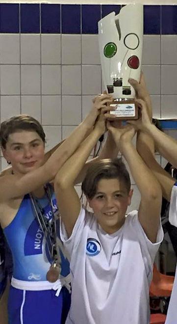 Nuoto Livorno pioggia di medaglie nel Trofeo Tirrenica 