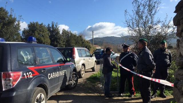 Vuole spararsi e uccide il cognato poliziotto che tenta di fermarlo, tragedia nel Cagliaritano 