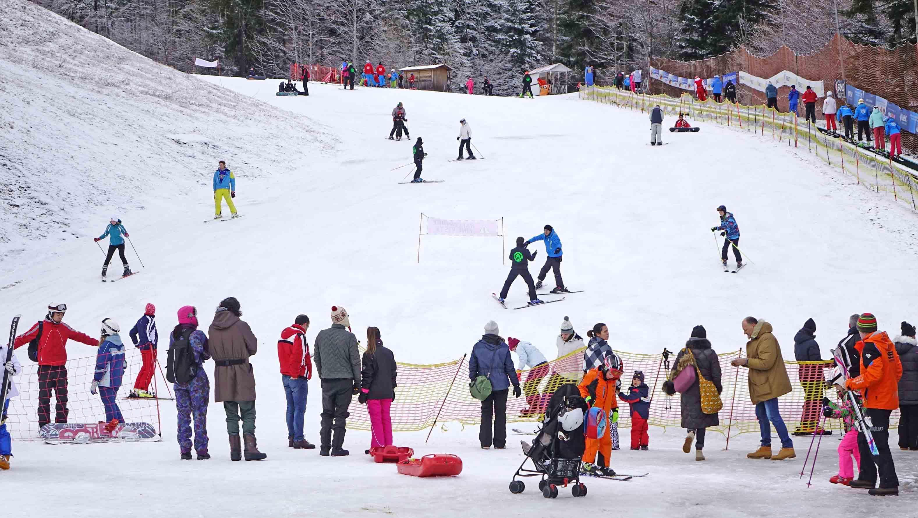 Bambino di 8 anni cade sulle piste dell'Abetone
