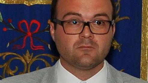 Lambardi si propone nel ruolo di mediatore
