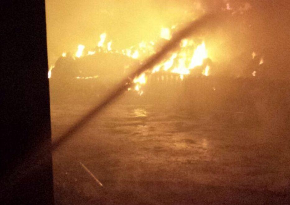 Paura per un incendio in un fienile 