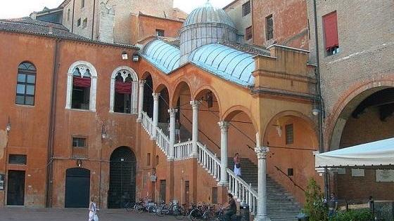 Comune, spese ridotte per consulenze esterne