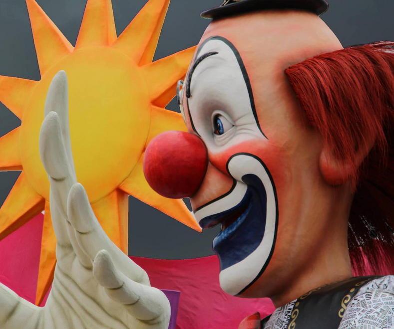 Un dettaglio del carro "52 sfumature di Carnevale" (foto Nico - Niccolò Cappelli)