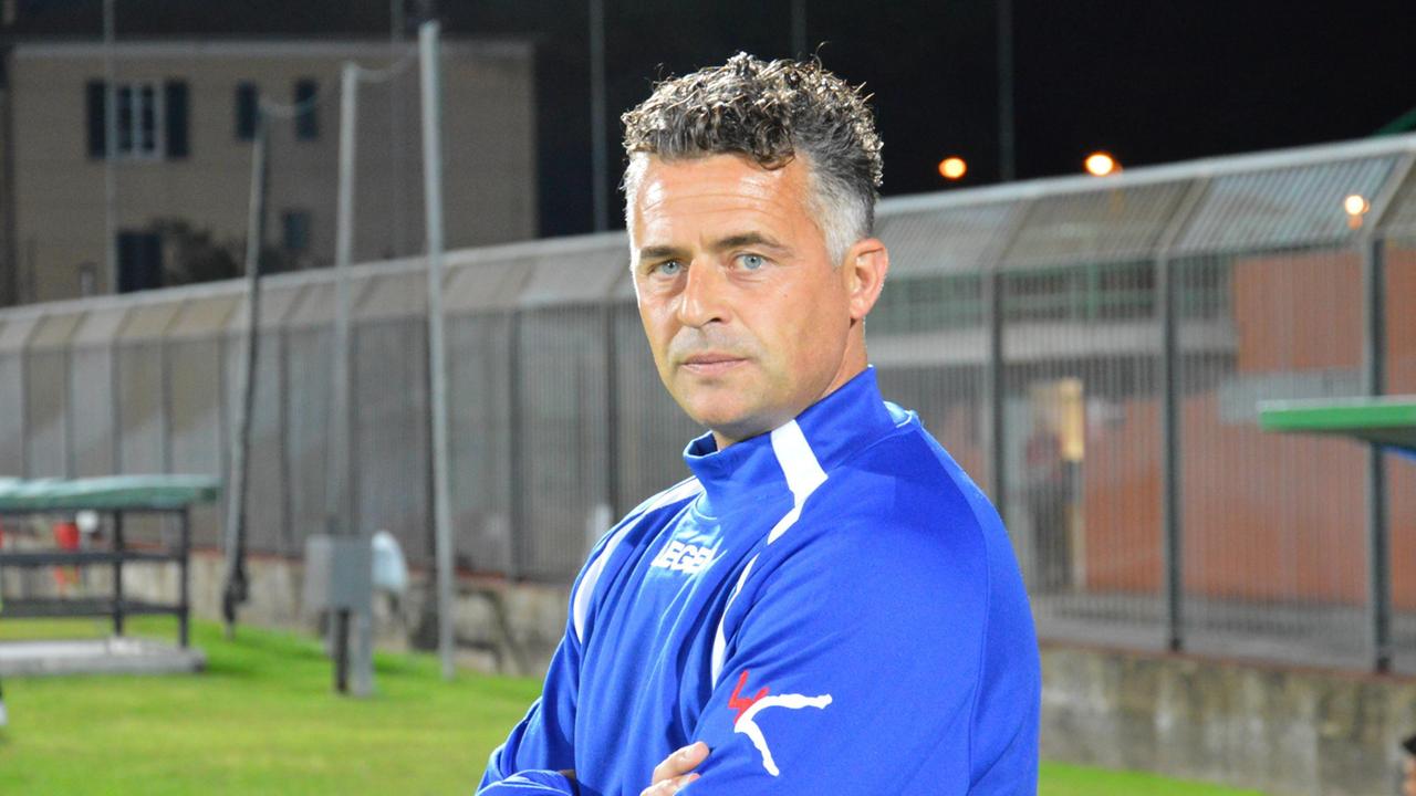 Vince la linea del dg Galli, in panchina torna Baldini