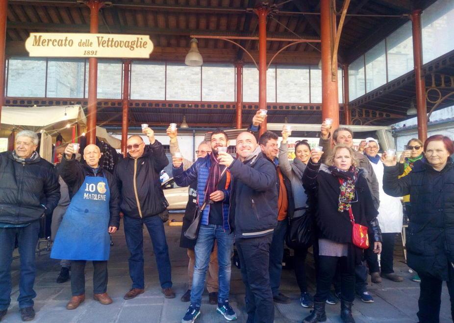 In piazza Lippi si festeggia «Ma restiamo in guardia» 