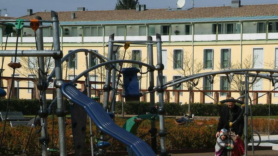 Polis, in vendita la sede e due appartamenti