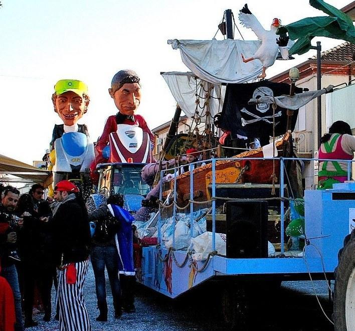 È ancora tempo di carnevale nella Bassa