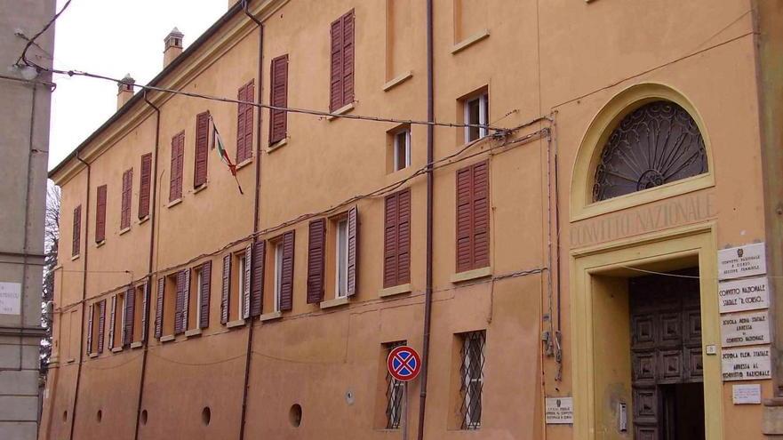 Il Convitto Corso devastato da una banda di ladri