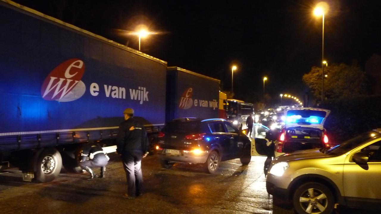 Viale Europa bloccato per un incidente: traffico in tilt