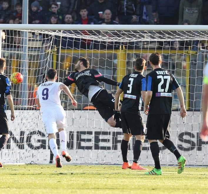 La bolgia del San Paolo suona la carica a Higuain 