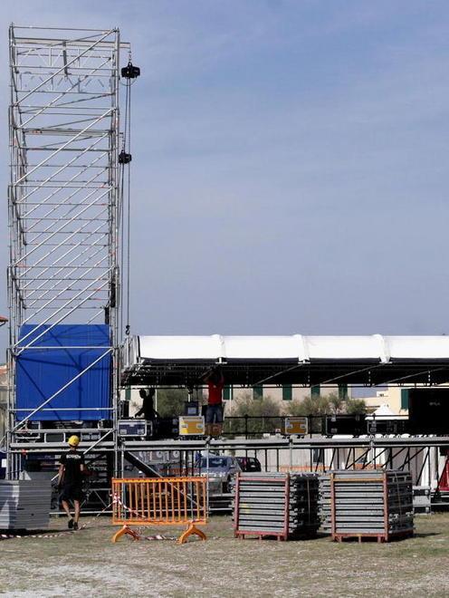 Bando per gli show a Marina 
