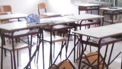 Vandali a scuola, sei aule inagibili