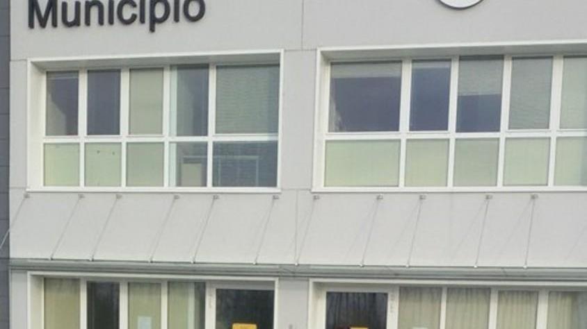 Riporta i due figli nel map Glieli riprendono, protesta
