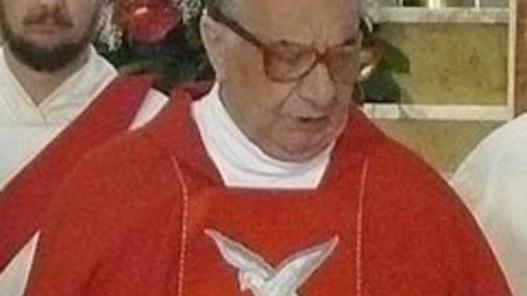 Don Perelli, prete vicino ai poveri