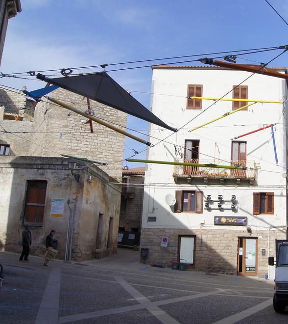 Tempio promuove piazza Faber e boccia il parroco che la contesta 