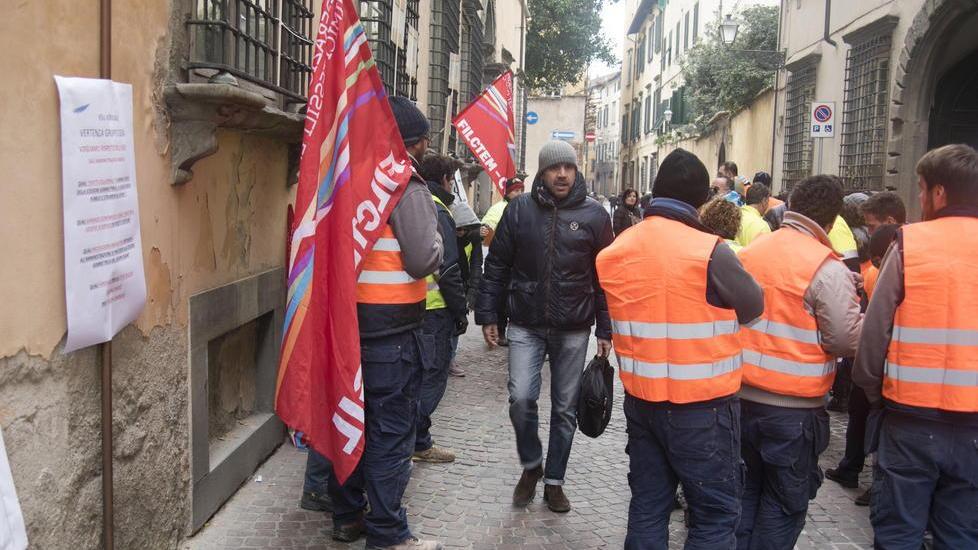 Sindacati: «Incognita sul futuro degli addetti»