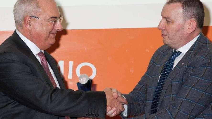 Cuccurese premiato dall'ex arbitro Facchini