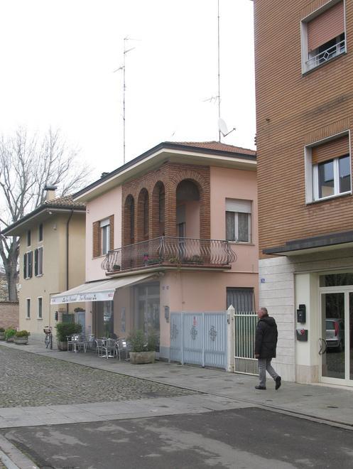 Escono di casa, i ladri rubano l’oro 