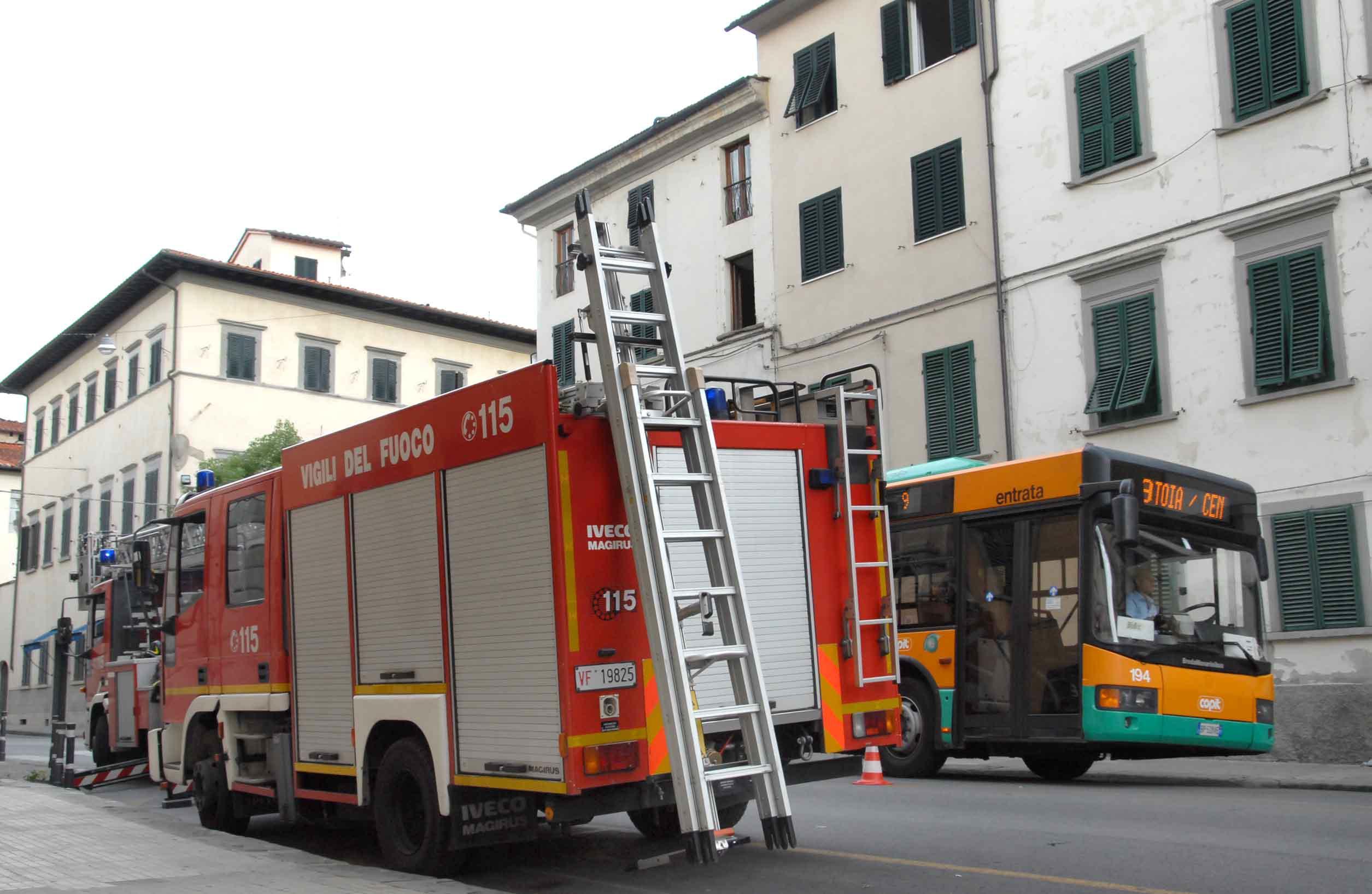 Un intervento dei pompieri (foto Gori)