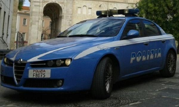 Migrante denunciato a Sassari: in tasca documenti falsi e una dose di eroina