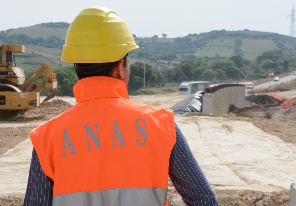 Sassari-Olbia, la strada infinita: è fermo il 50 per cento dei cantieri 