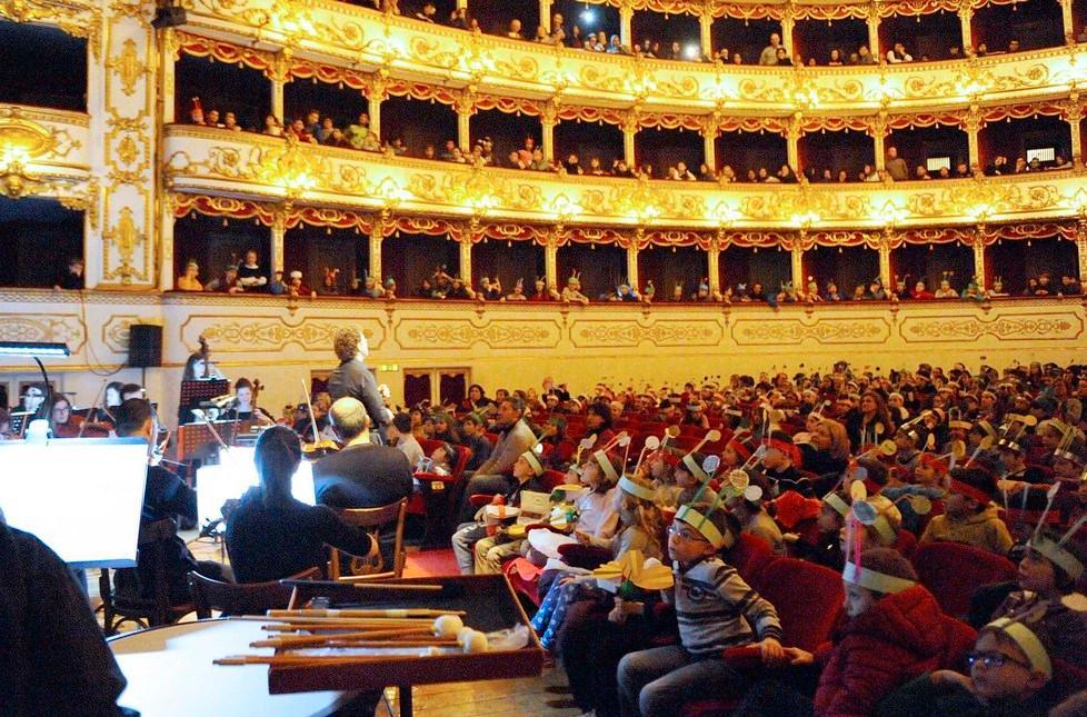 La lirica fa sold out quando a teatro ci sono gli studenti 