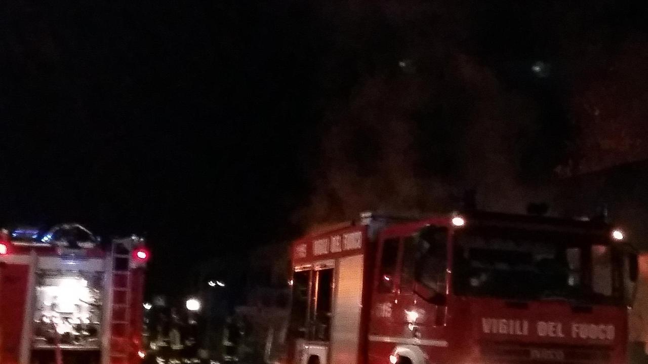 Un intervento dei vigili del fuoco
