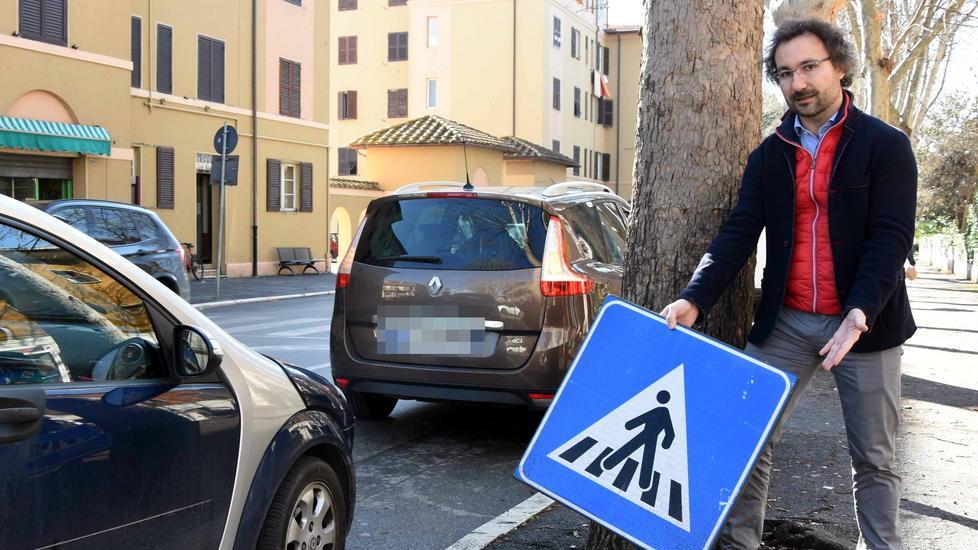 Via Senese più sicura, raccolte 400 firme
