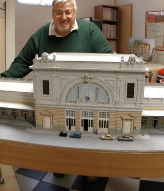La stazione in miniatura bella come ai vecchi tempi 
