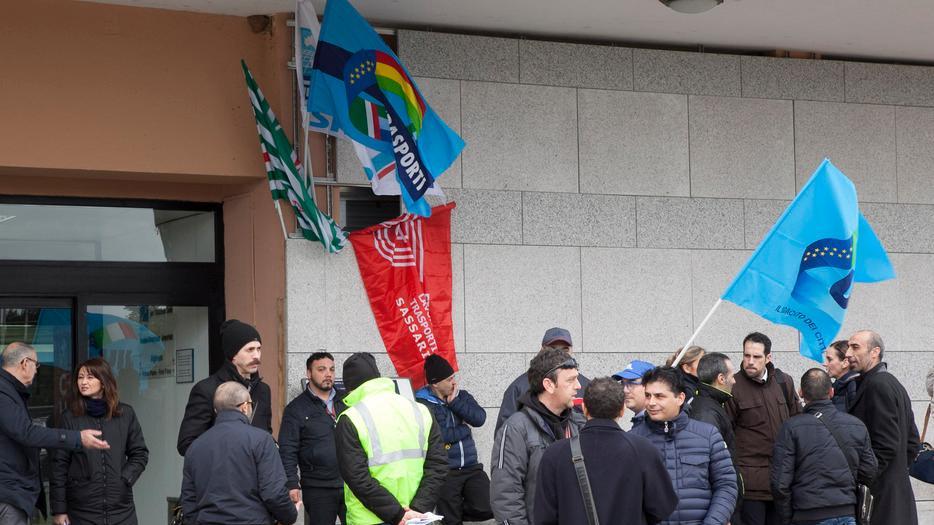 La Regione chiama i sindacati Sospeso lo sciopero del 29