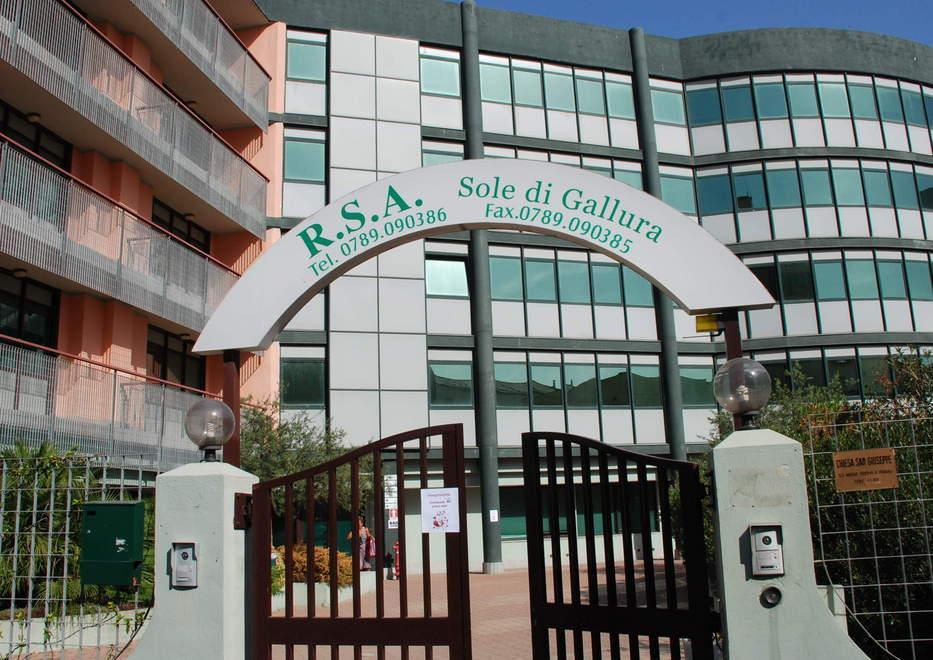 Gli ospiti della Rsa tutti in un solo piano Dubbi dei familiari 