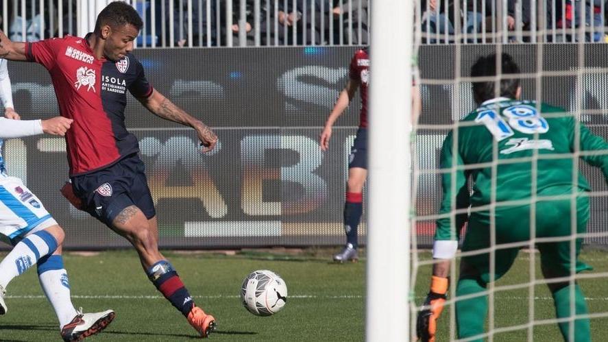Cagliari, la fantasia di Joao e Farias per fare il colpo a Cesena