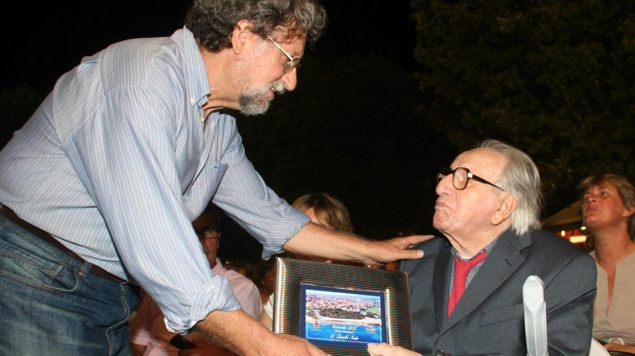 Il pittore Nedo Luschi premiato al premio Rotonda nell'edizione 2012