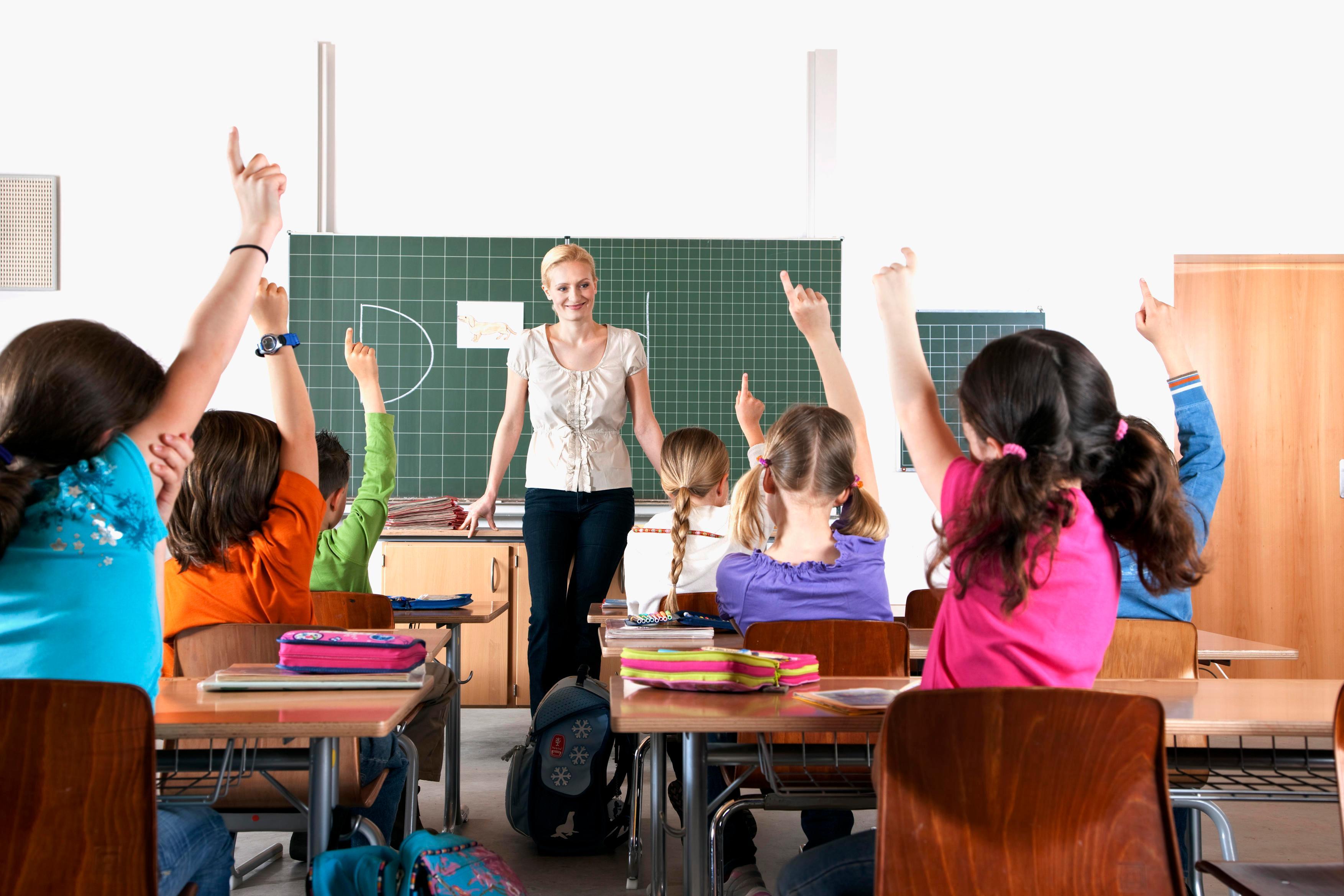 Scuola: pubblicati i bandi del concorsone, da lunedì 29 febbraio via alle domande