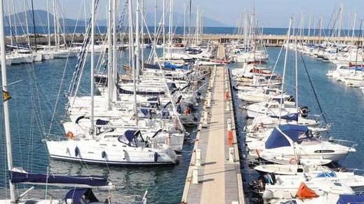 «Sì all’ampliamento del porto di Salivoli, stop a Poggio Batteria»