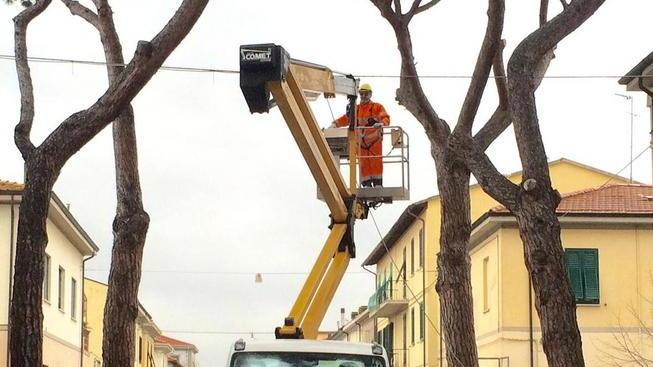 Lampioni, lavori alla rete per rimediare ai blackout