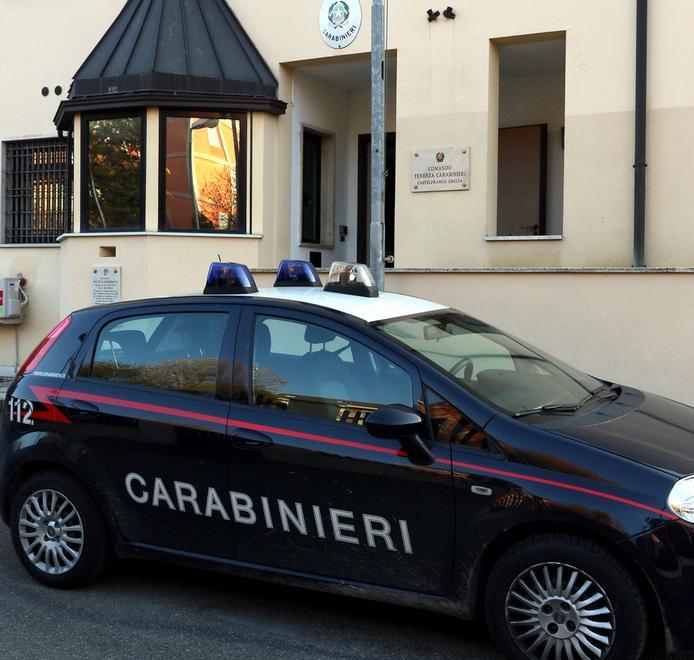 Bimba muore a 4 anni schiacciata dal camino 