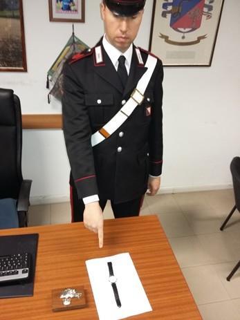 L'orologio recuperato dai carabinieri
