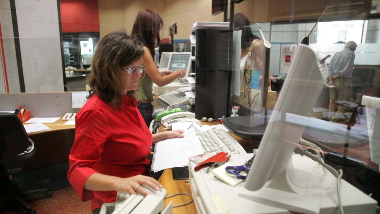 A Reggio calano i finanziamenti alle famiglie