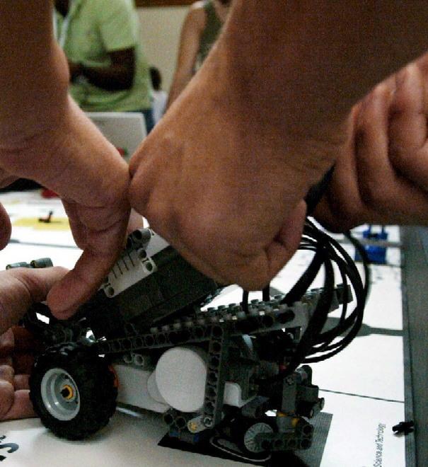 Gli alunni del “Marchi” primi nei robot spaziali 