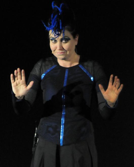 Sabina Guzzanti in scena al Comunale 