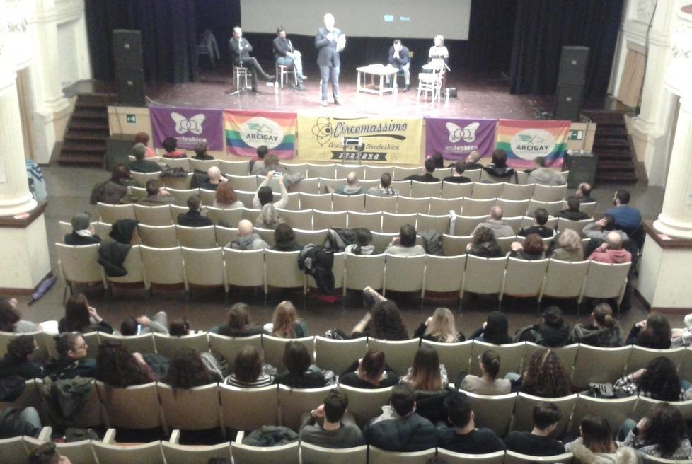 Di bullismo omofobo si muore 