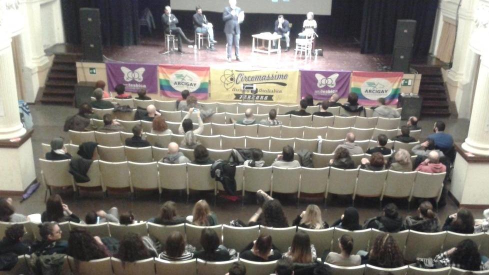 Di bullismo omofobo si muore